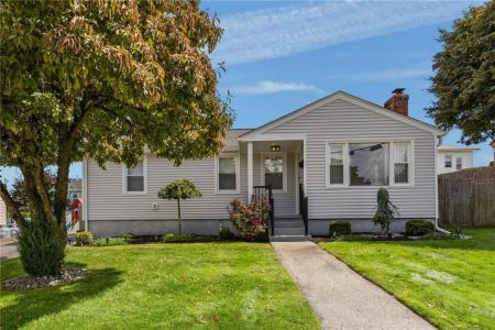 10 Summit Avenue, Johnston, Rhode Island 02919, USA