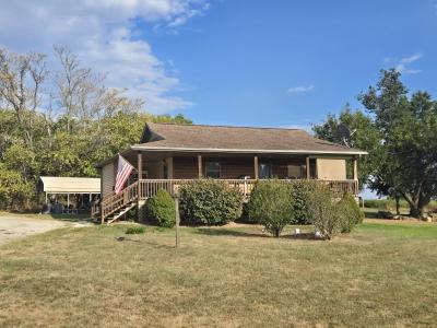 21274 Canyon Drive, Wheatland, Missouri 65779, USA