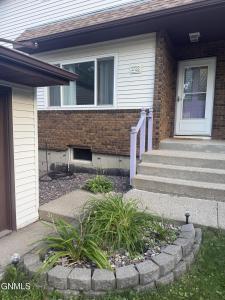 3722 Renee Drive, Bismarck, North Dakota 58503, USA