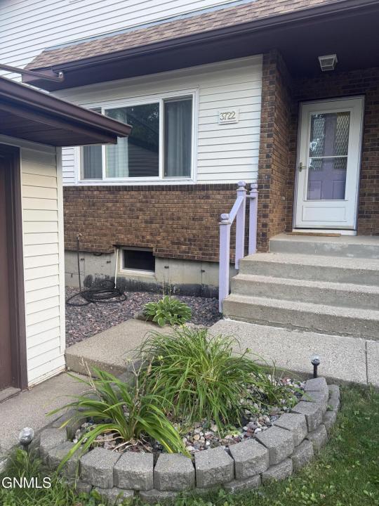 3722 Renee Drive, Bismarck, North Dakota 58503