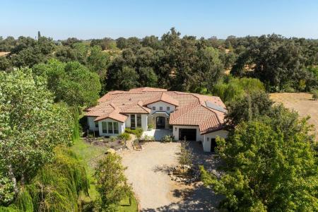 1316 Trails Way, Modesto, كاليفورنيا 95357, الولايات المتحدة