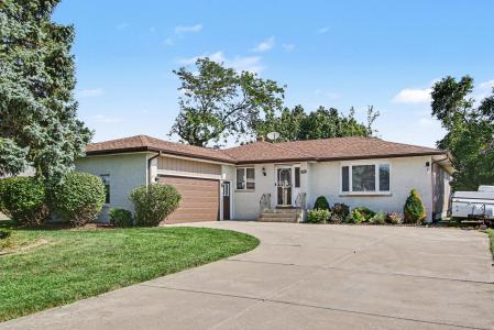 125 Mulberry Lane, Schererville, Indiana 46375, USA