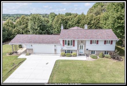 1903 Lawrence Street, New London, Wisconsin 54961-2529, USA