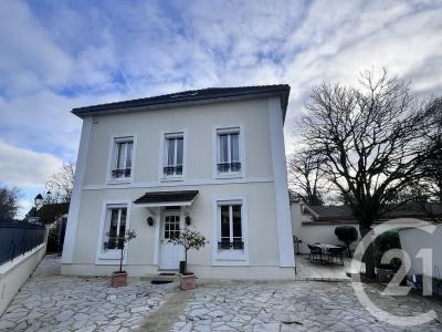 Claye Souilly, Île-de-France 77410, France