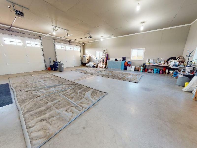 Home For Sale, CHARLIE LAKE British Columbia V0C1H0 Canada