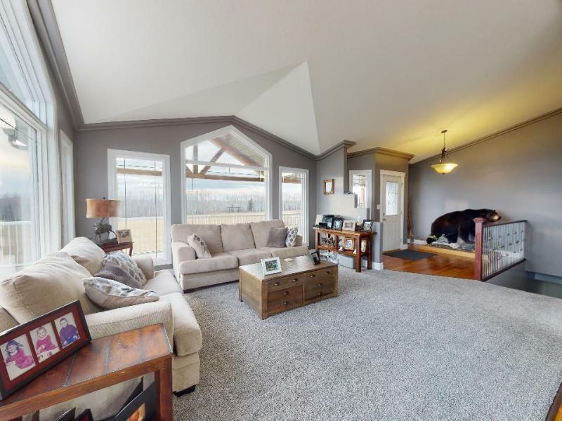 Home For Sale, CHARLIE LAKE British Columbia V0C1H0 Canada